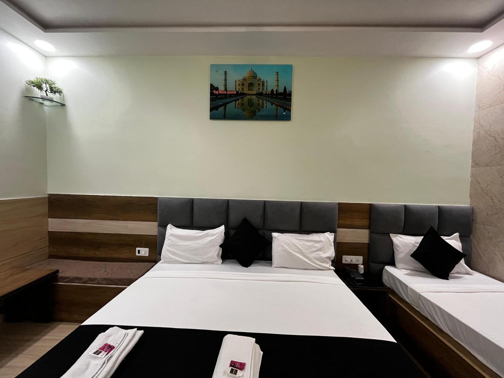 אגרה Taj Nice Point Manage By Taj Sunrise Group מראה חיצוני תמונה