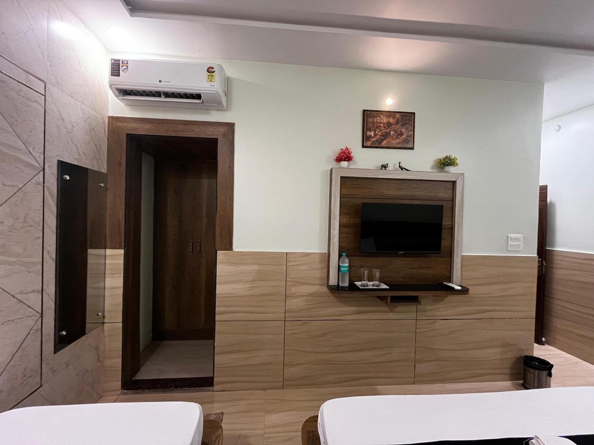 אגרה Taj Nice Point Manage By Taj Sunrise Group מראה חיצוני תמונה